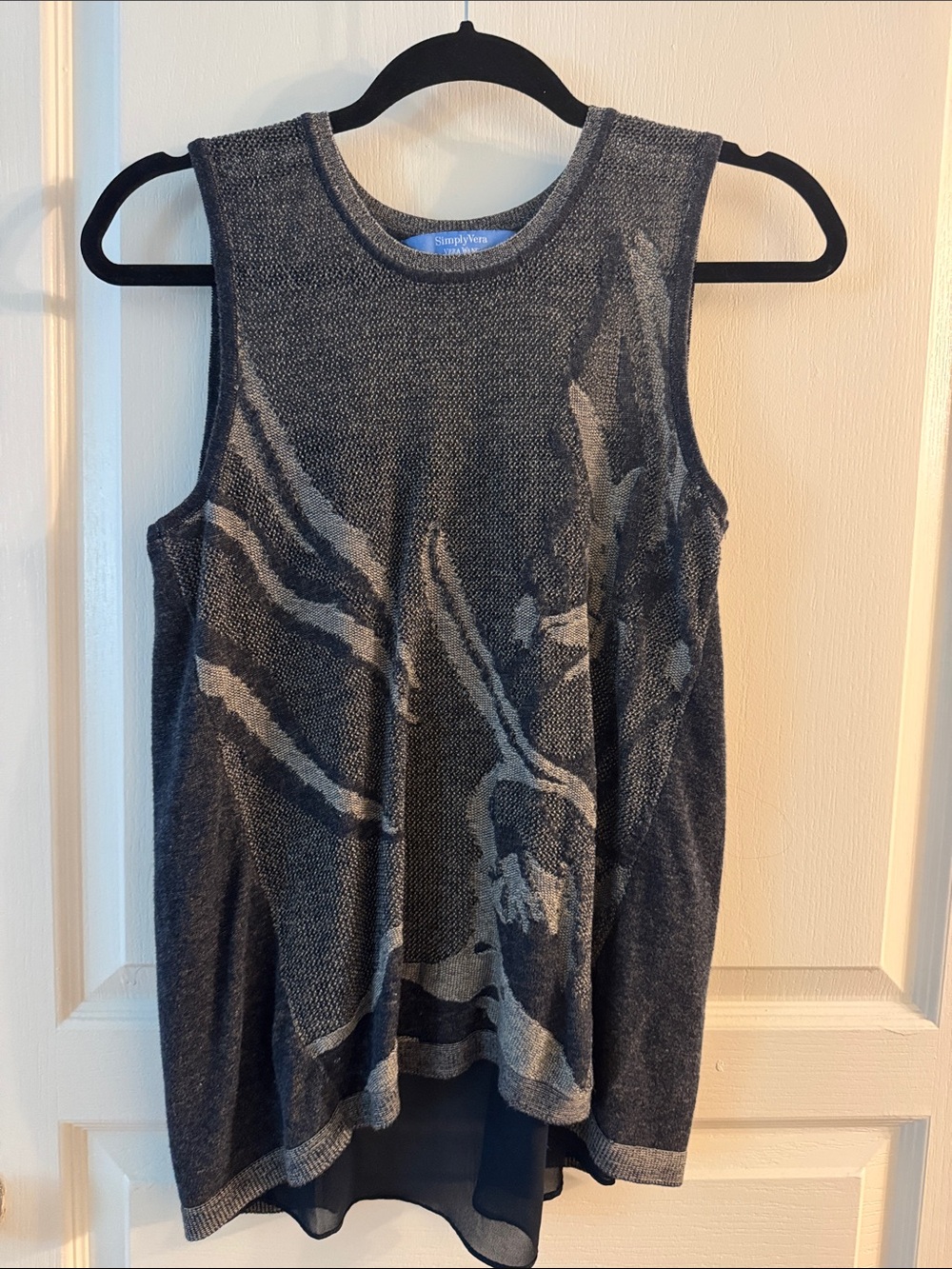Simply Vera Vera Wang Charcoal and Light Gray Patterned Sleeveless Knit Tank